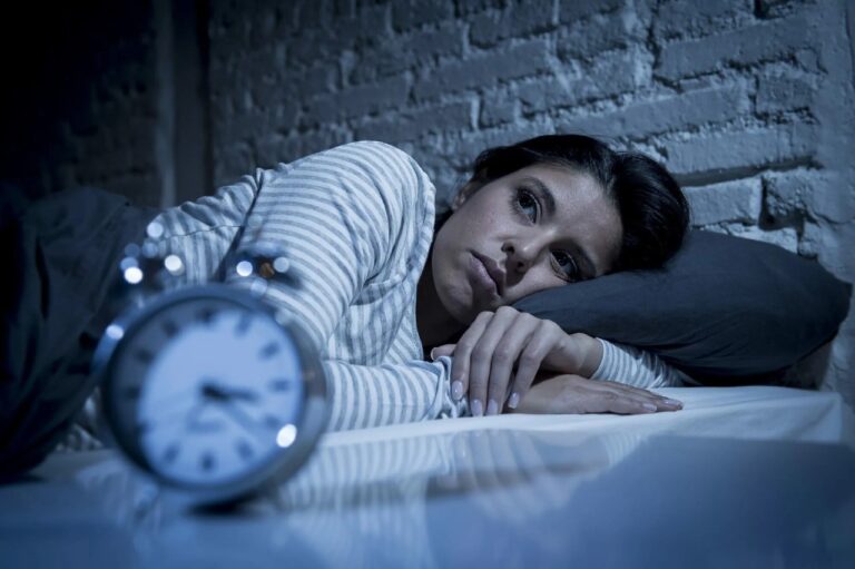 Can lack of sleep affect weight loss efforts?